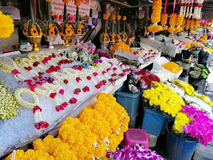 Le marché aux fleurs.
