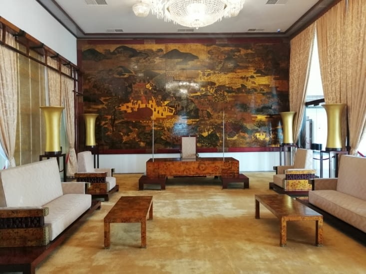 Le salon des embassadeurs.