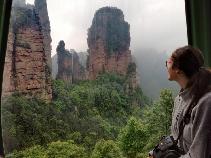 Dans la télécabine.