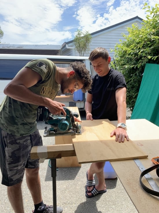 Un peu d’huile de coude