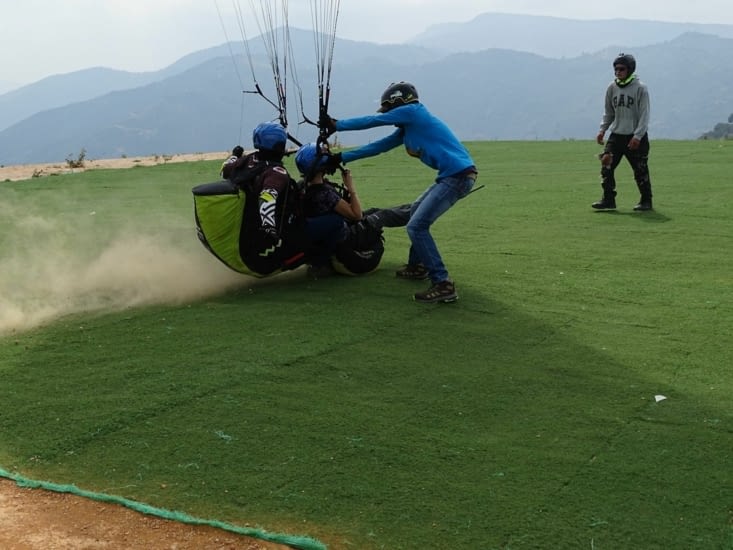 Atterissage d’urgence... :-D / Emergency landing... :-D