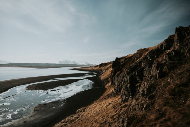 La côte qui borde le Hvítserkur