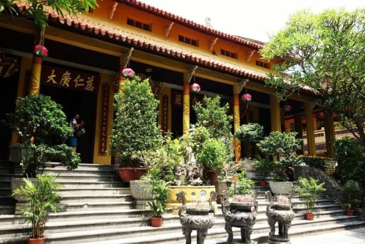 La pagode des ambassadeurs / The ambassadors' pagoda
