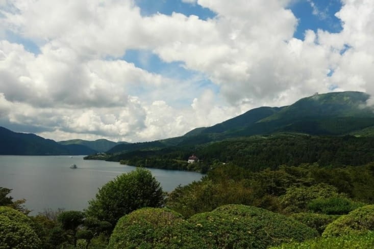 Depuis le promontoir (mais pas de Mont Fuji) / From the hill (but no Fuji Mount)
