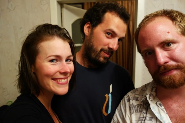 Notre hôte et nous / Our host and we