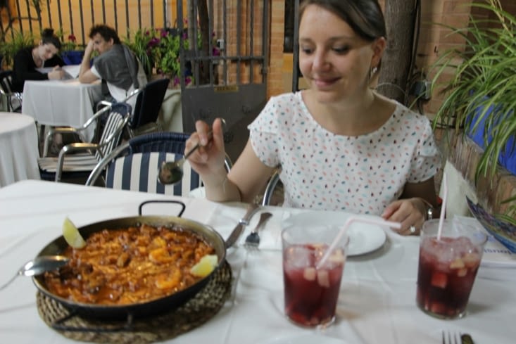 Sangria y paella