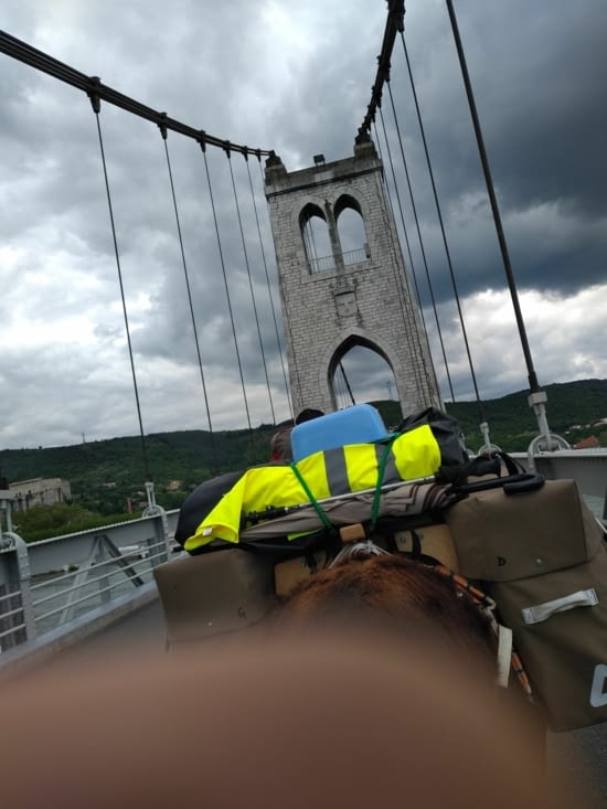 Adieu Drôme, Clairette, Bonnie (c'est ma copine de Chamaloc). Bonjour l'Ardèche !