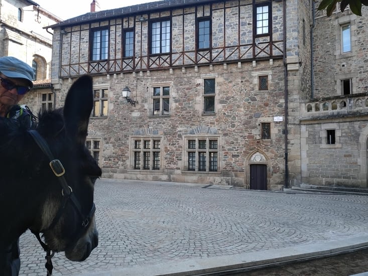 Tulle, y'a rien à manger...