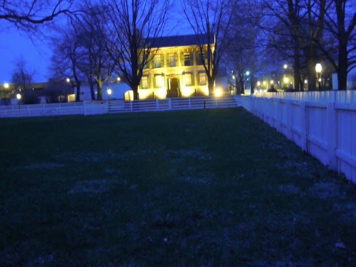 La maison d'Abraham Lincoln... à la tombée de la nuit...