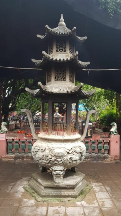 Dans la pagode
