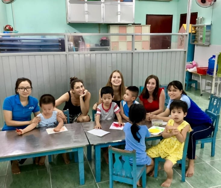 Avec la classe des petits