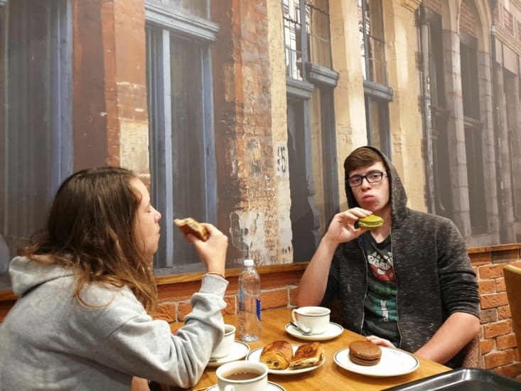 Petit déjeuner à l'aéroport