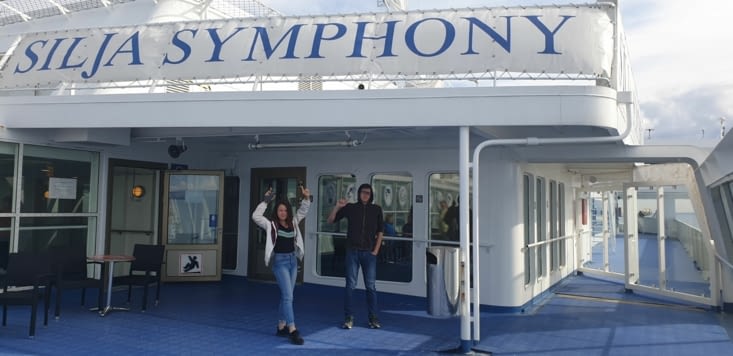 Symphony, c'est le nom du bateau