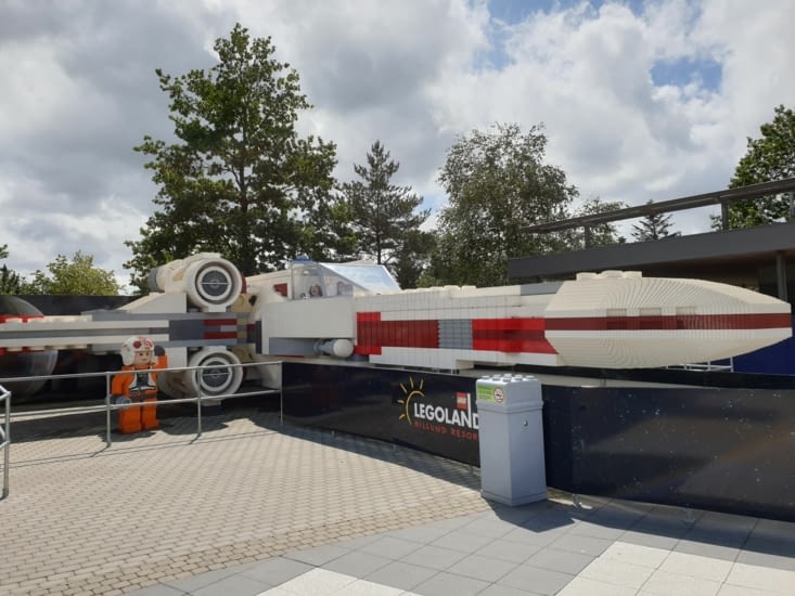 Nathan a le même, mais le sien tient dans le salon