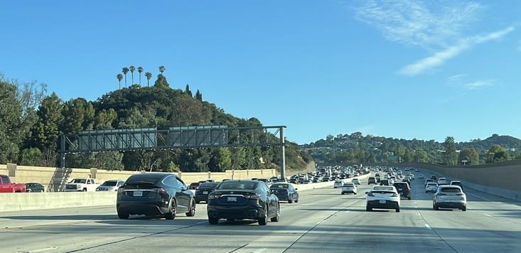 Des embouteillages pour les habitants qui quittent LA aux heures de pointe