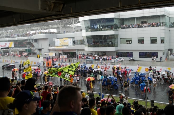 La grille de départ de la catégorie reine le MOTO GP