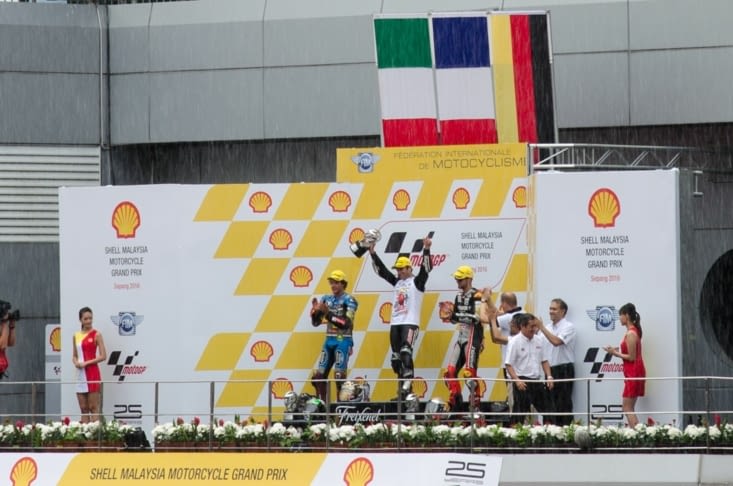Le podium Moto2 - Victoire de Johan Zarco