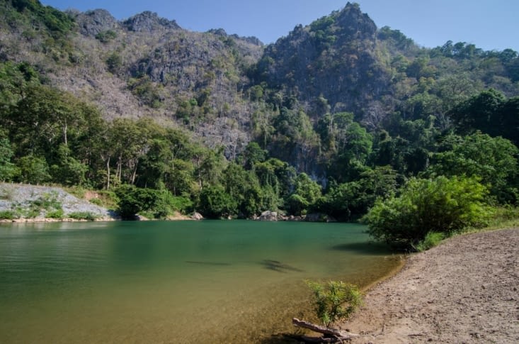 Baignade devant la grotte