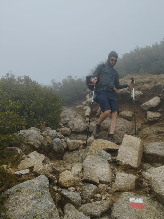 Descente dans les nuages