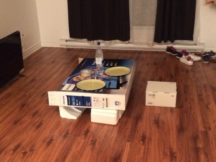 en attendant d'avoir des meubles....