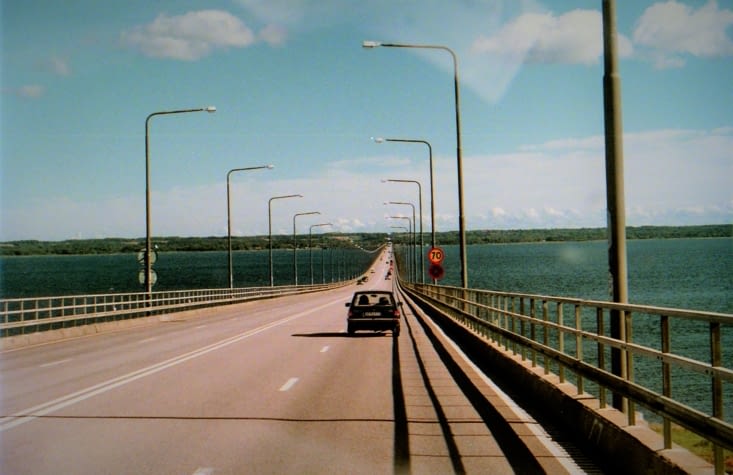 Le pont reliant le continent à l'île d'Öland est magnifique