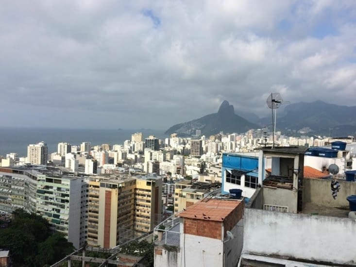 Auberge de jeunesse dans la favela de Pavoncinho