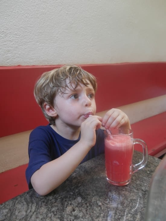 On trouve des petits cafės branchouilles