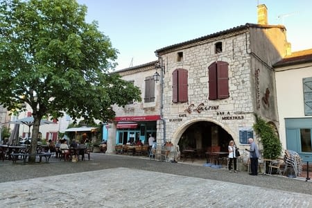 J11 : De Lascabanes à Lauzerte