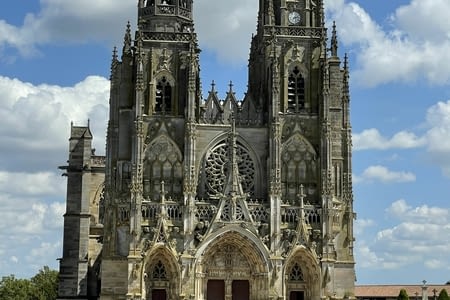 Il est venu le temps des cathédrales .