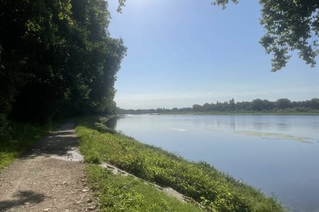 La Loire , belle , paisible , sauvage