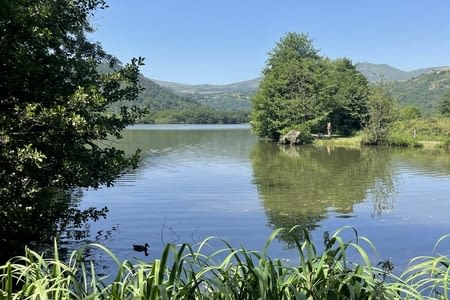 Murol , Lac de Chambon.