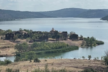 Le Lac du Salagou , le Cirque de Merouze