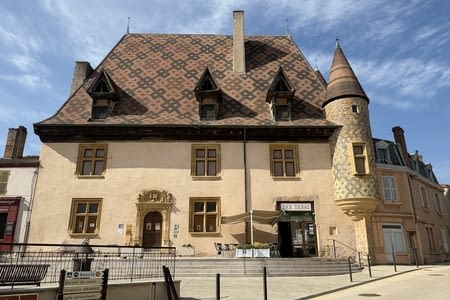 Ambierle , Roanne