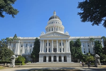  The American river bicycle Trail