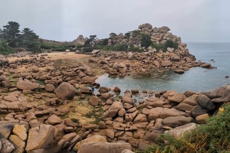 Fact checking : est-ce que le fameux granit est bien rose ?