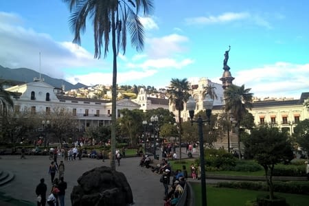 Quito, voir l'hémisphère à moitié plein !