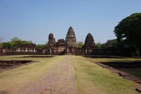 Phimai ou nos premiers pas vers les Khmers