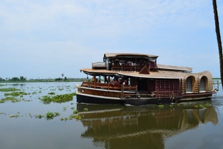 BACKWATERS / Kerala