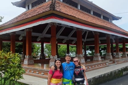 Temple Pura Rambut Siwi