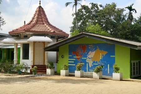 Dernier jour au Sri Lanka : une école et une plage 