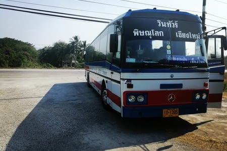 Temples et cuisine thaïe à Chiang Maï.