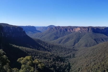 Les montagnes bleues