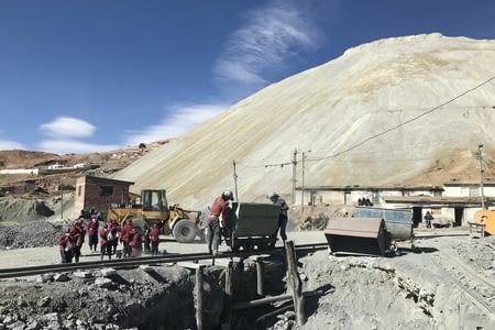 Potosí, ville minière perchée à 4100m / Potosí, a 4100m-high mining city