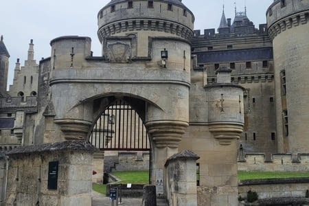 Senlis-Chateau de Pierrefond -Compiegne