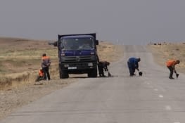 L'équipe chargée de réparer les routes (bon courage, y'a du boulot)