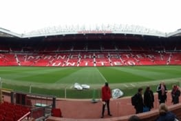 le stade est gigantesque