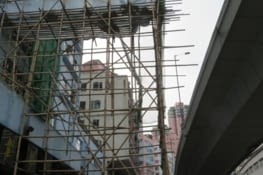 Échafaudage high tech.