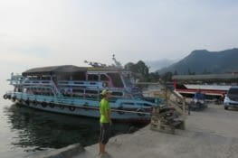 Comment ne pas vouloir prendre ce bateau (1€).