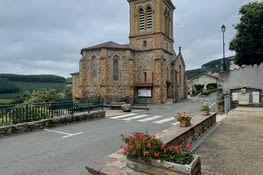 Pierres dorées typiques