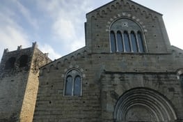 Tout et église du Castello d’Andora